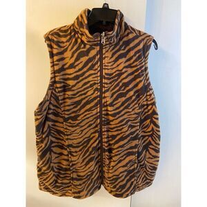 French Laundry woman  2x vest plush animal print